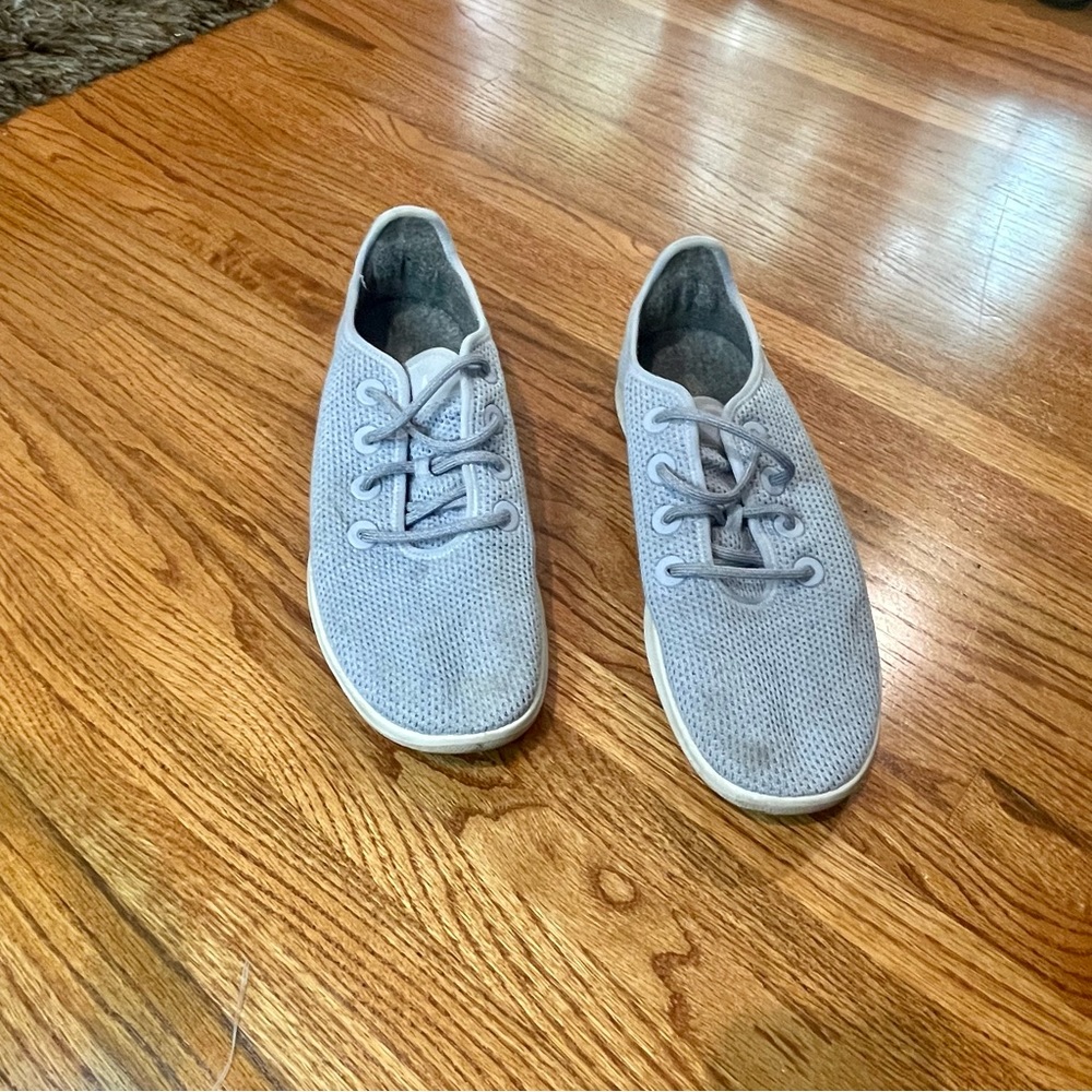 Mens Airbirds sneakers